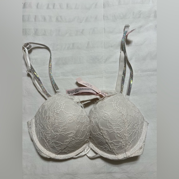 Victoria’S Secret - Picture 1 of 4